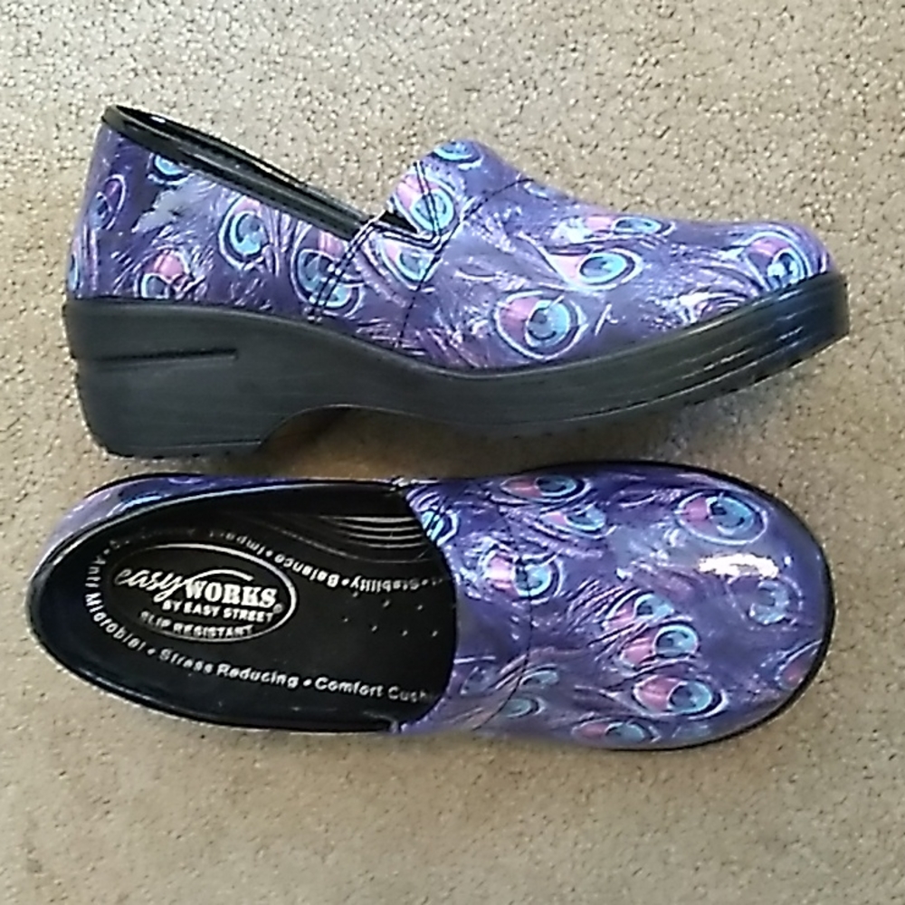 💜💥 Women's Purple Peacock Easy Works Shoes, Size 6 💜💥